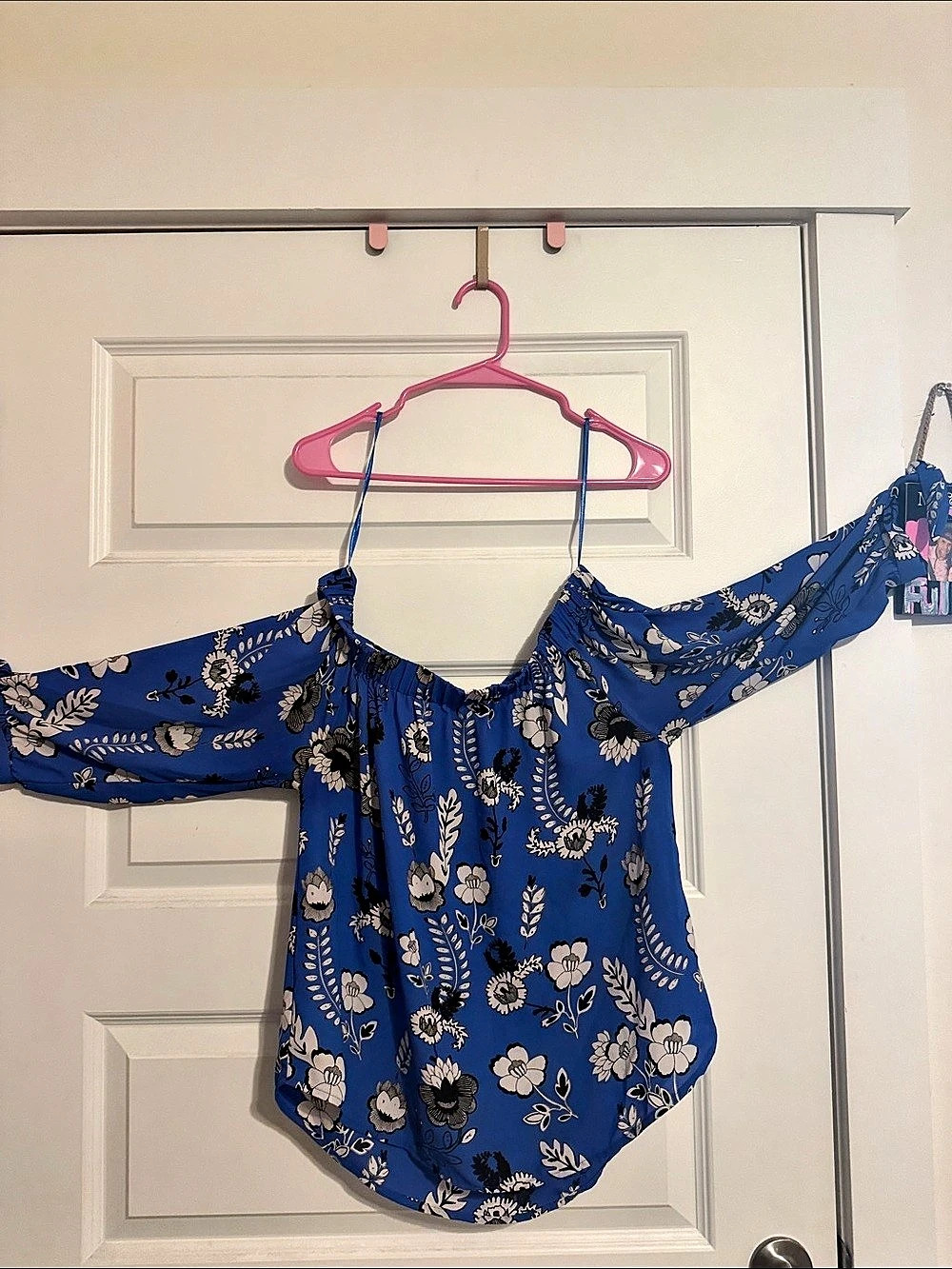 Express Floral Off-Shoulder Blue & White Size Small Like New